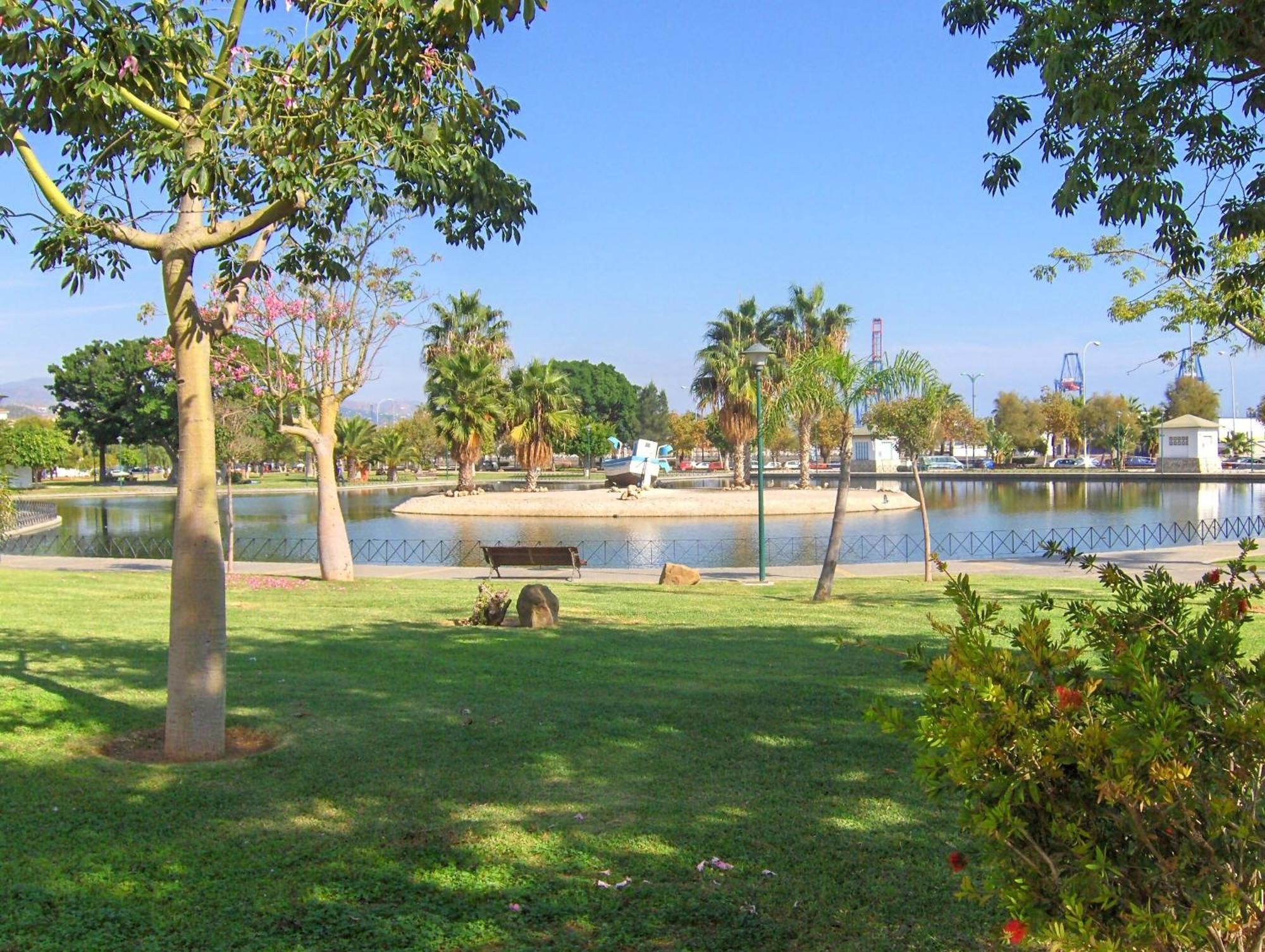 Ave Huelin 3Rooms Alojamiento Con Parking Y Ac Malaga Exterior photo